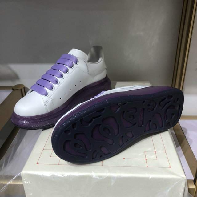 Picture of Alexander McQueen Shoes _SKU21815089SZ35-4432